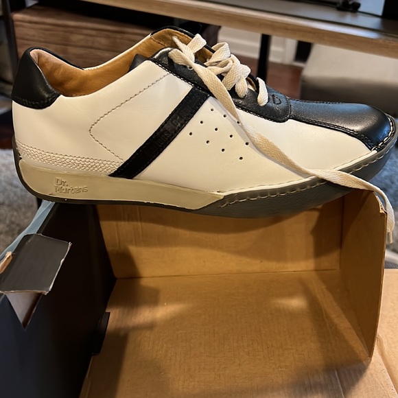 Dr. Martens NWT - Picture 4 of 6